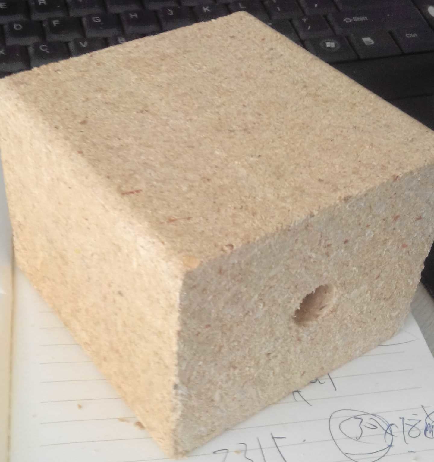 pallet chipblock with hole to korea